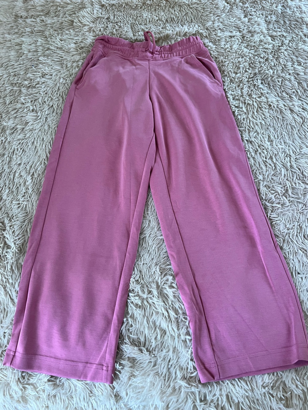 Women’s Wide-Leg crop Pants — Pink